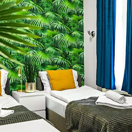 Great Polonia Dwarf Panzió 3*