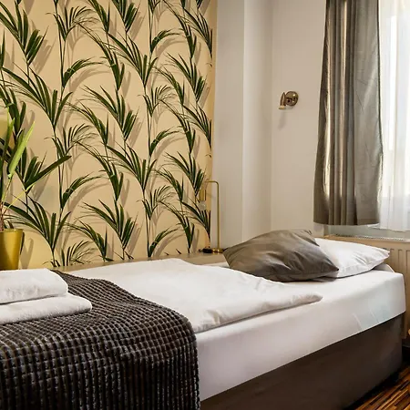 Great Polonia Dwarf Отель типа 