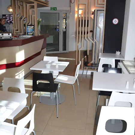 Great Polonia Dwarf Отель типа 