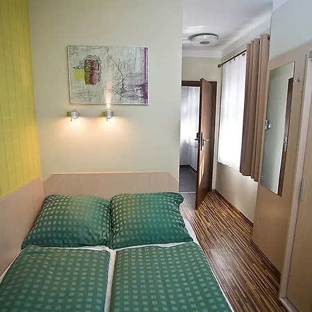 Great Polonia Dwarf Отель типа 